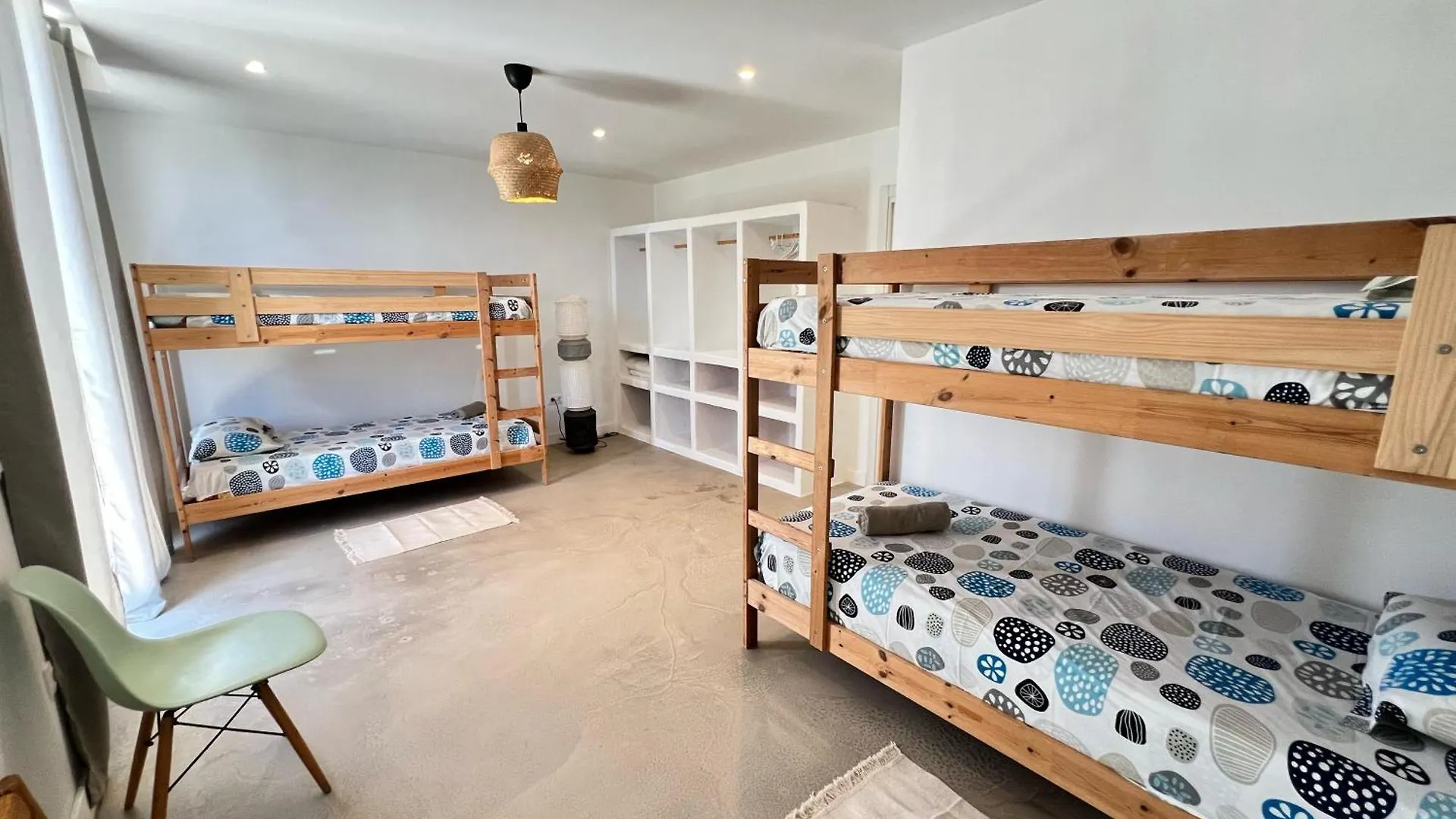 Corralejo Surf House & Surf School 호스텔